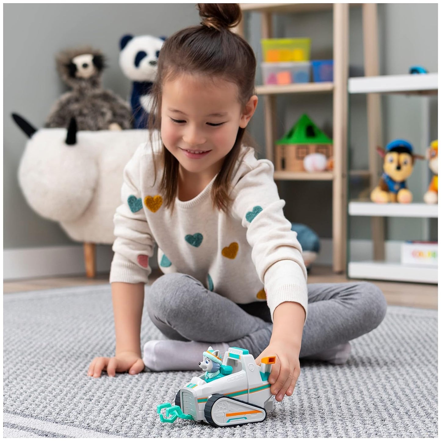 Paw Patrol Everest Snow Plow Vehicle with Collectible Figure, for Kids Aged 3 and Up, Multicolor, (6061802)