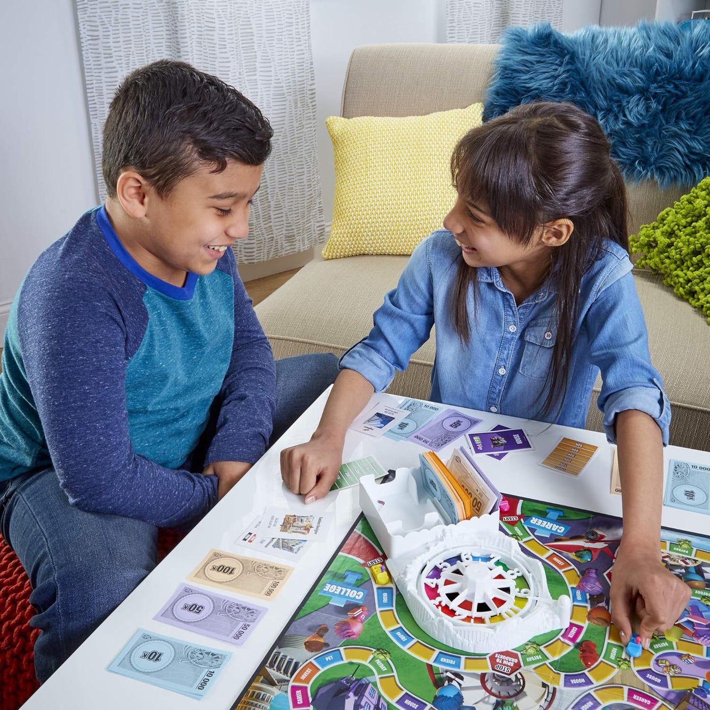 Hasbro Gaming - The Game of Life Board Game, Fun Board Game for Families and Kids, Classic Board Game for Boys & Girls Ages 8 and Up, Game for 2-8 Players